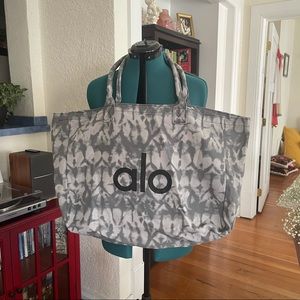 Alo Yoga Workout Bag